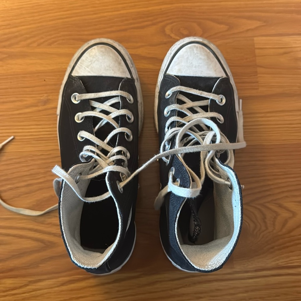 Converse platform shoes | black / white | 5.5 (fits like women’s 6)
